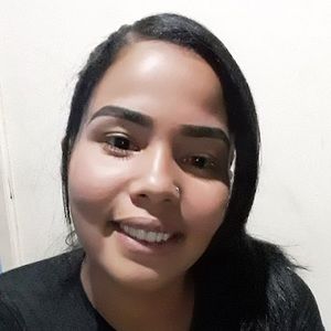 Meet your Posher, Yesenia